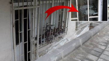 Vahşet bu evde yaşandı! Pencere aralandı, sehpadaki resim dikkat çekti