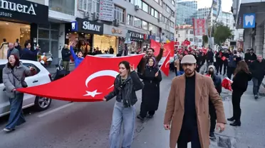 Samsun'da Bayrağa Saygı Yürüyüşü