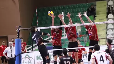 İstanbul Gençlik, Akkuş'u 3-0 Yendi