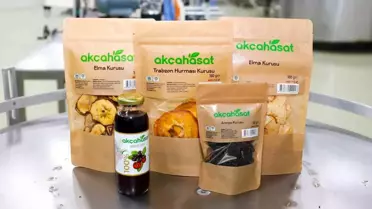 Akçaabat'ın meyve sebze fabrikasının ürünleri market raflarında yerini aldı