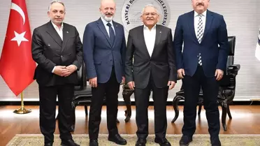 Kayseri'de Belediye Başkanları Toplandı