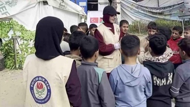 Eğitim-Bir-Sen, kurduğu 'Akif İnan Eğitim Çadırı' ile Gazze'ye desteğini destek oluyor
