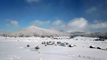 Eğriova Yaylası Beyaza Büründü
