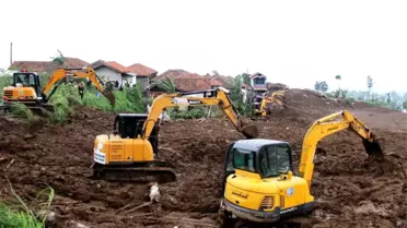 Endonezya'da Heyelan: 25 Ölü