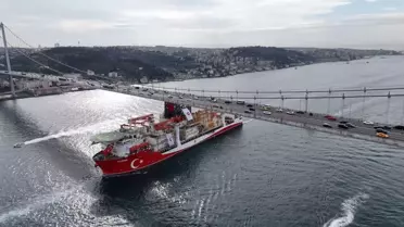 Türkiye'nin Yeni Sondaj Gemisi Yıldırım İstanbul'dan Geçti