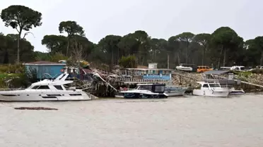 Antalya'da Aşırı Yağış ve Hortum Hasara Yol Açtı