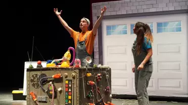 Bilecik'te çocuklar kukla gösterisi ve tiyatroyla eğlendi