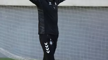 Ozan Özenç, Altay'da Formaya Hasret Kaldı