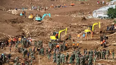 Endonezya'da Heyelan: 48 Ölü