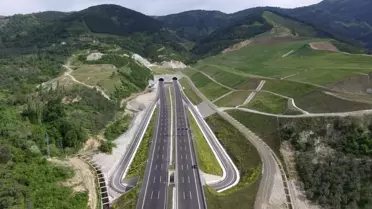 Bakan Uraloğlu: Bölünmüş yol uzunluğumuz, Dünya'nın çevresinin 4'te 3'üne ulaştı