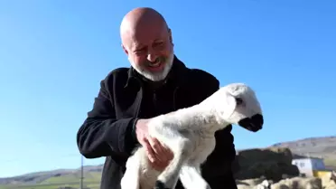 Başkan Çolakbayrakdar: 'Kırsal mahallelerimizin köy kimliğini geleceğe taşıyoruz'