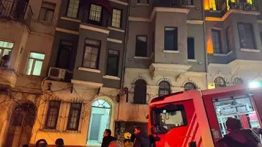 Beyoğlu'nda Otel Yangını