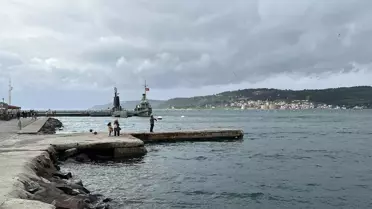 Çanakkale'de fırtına nedeniyle boğaz trafiği kapatıldı