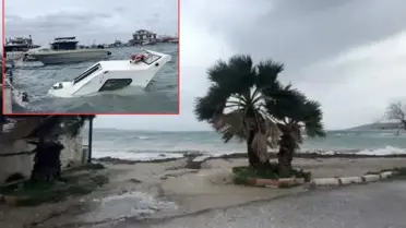 İzmir'i fırtına vurdu! Tekneler battı