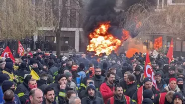 Fransa'da itfaiyecilerle polisler karşı karşıya geldi! Arbede çıktı