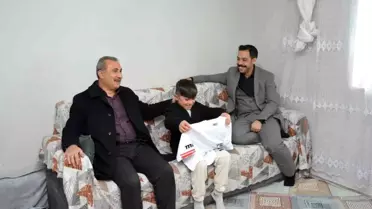 Kaymakam Uzun, Türkiye şampiyonunu ziyaret etti