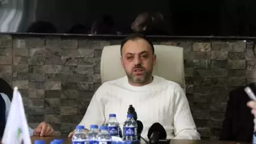 Sakaryaspor'da 8 transfer, 18 icra dosyası kapatıldı