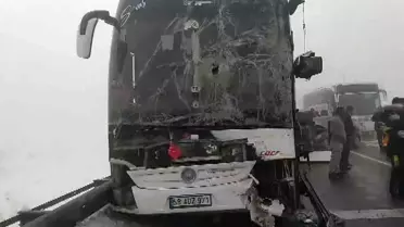 Sivas'ta Zincirleme Trafik Kazası