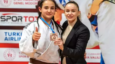 Yunusemreli Kevser'den milli takıma uzanan bronz