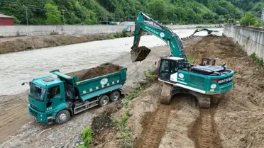 Doğu Karadeniz'de Taşkın Riskine Karşı Makineli Çalışma