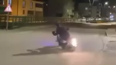 Kasksız Sürücü Drift Yaptı