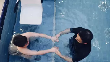 Hidroterapi ile Özel Gereksinimli Çocuklar Destekleniyor