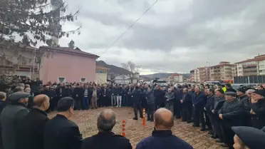 Nallıhan'dan 65 Kişi Umreye Uğurlandı