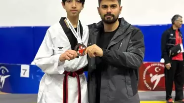 Ömer Kaan Ulusoy Taekwondo'da Derece Aldı