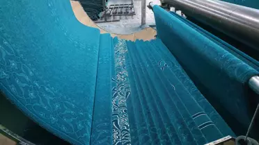 Tokyo Camisi'ne Yeni Halılar Geliyor