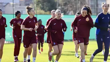 Trabzonspor Kadın Futbol Takımı Şampiyonluğa Odaklandı
