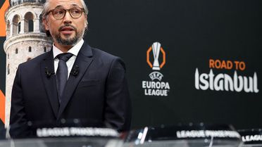 UEFA Avrupa Ligi'nde İlhan Mansız sürprizi! Gören herkes aynı yorumu yaptı