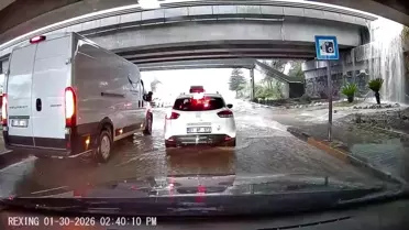 Adana'da Şiddetli Yağış ve Hortum