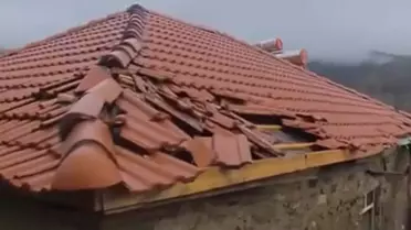 Köşk'te Fırtına Çatı Uçurdu