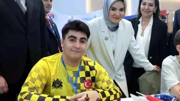 Bakan Göktaş'tan Şampiyon Miraç'a Tebrik