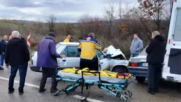 Gönen'de Trafik Kazası: 6 Yaralı