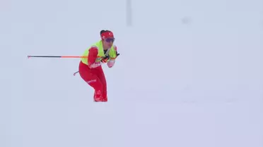 Yüksekova'da Kayaklı Koşu Yarışması Tamamlandı