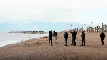 İzmir'de sahile vurmuş bir çocuk cesedi bulundu