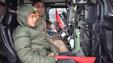 Çocuklar Jandarma ile Kış Eğlencesi Yaşadı