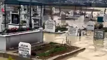 Adana'da Sel Felaketi: 138 Kg Yağış Düştü