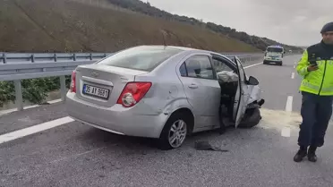 Bariyerlere Çarpan Araçta Yangın Çıktı