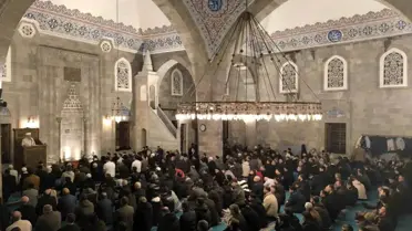 Berat Kandili Coşkuyla Kutlandı