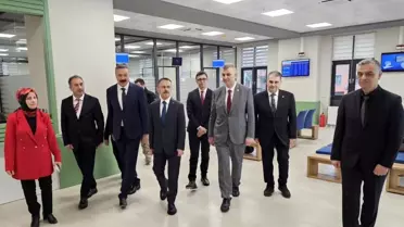 Gölcük'te yeni Hükümet Konağı hizmete girdi