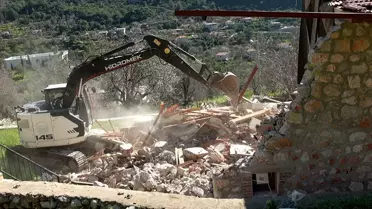 Marmaris'te Kaçak Yapı Yıkımına Devam