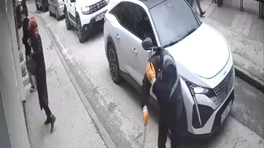 Rüzgar Reklam Tabelasını Uçurdu