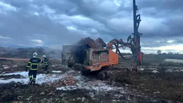 Sondaj çalışması yapan araç cayır cayır yandı