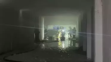 Avcılar'da Tek Katlı Depoda Yangın