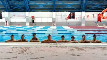 Bilecik'te Yüzme Antrenmanları Devam Ediyor