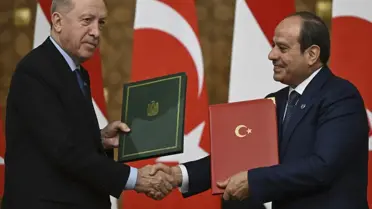 Cumhurbaşkanı Erdoğan'dan, Mısır Cumhurbaşkanı Sisi'ye sürpriz hediye