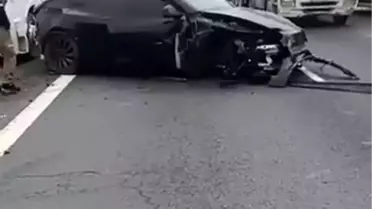 Tesla Otopilotla Ters Yolda Kaza Yaptı