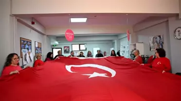 Tekirdağ Büyükşehir'den bayrağa saygı